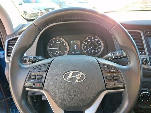 Used 2017 Hyundai Tucson Sport image 18
