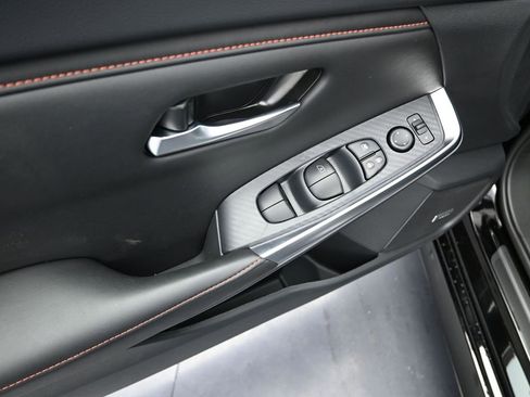 New 2025 Nissan Sentra SR w/ SR Premium Package image 11