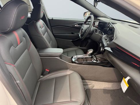 New 2026 Chevrolet Trax RS w/ Sunroof Package image 15