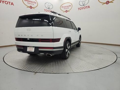 Used 2025 Hyundai Santa Fe Limited FWD image 8