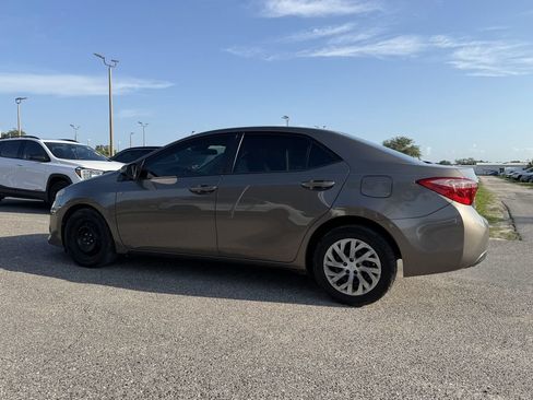 Used 2019 Toyota Corolla LE FWD image 7