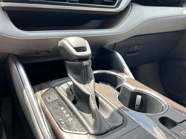 Used 2022 Toyota Highlander Platinum AWD/4WD image 50