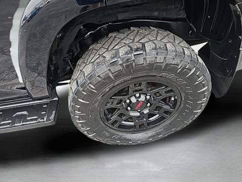 Used 2020 Toyota 4Runner SR5 image 12