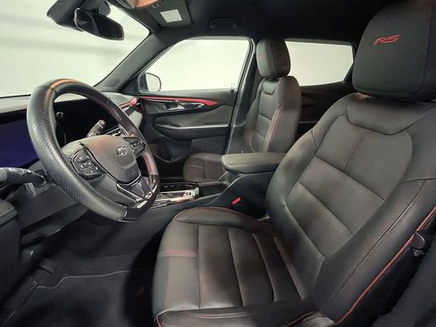 Used 2024 Chevrolet TrailBlazer RS w/ Driver Confidence Package image 3