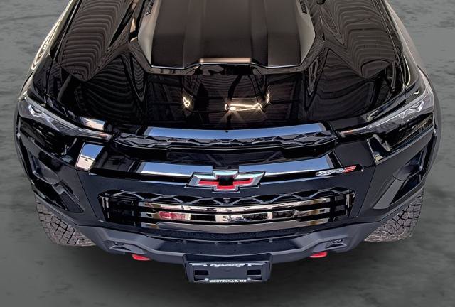 New 2026 Chevrolet Colorado ZR2 w/ Technology Package AWD/4WD image 18