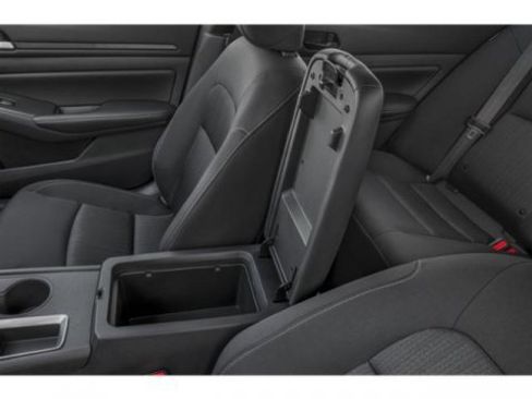 New 2025 Nissan Altima 2.5 SV w/ SV Special Edition Package image 16