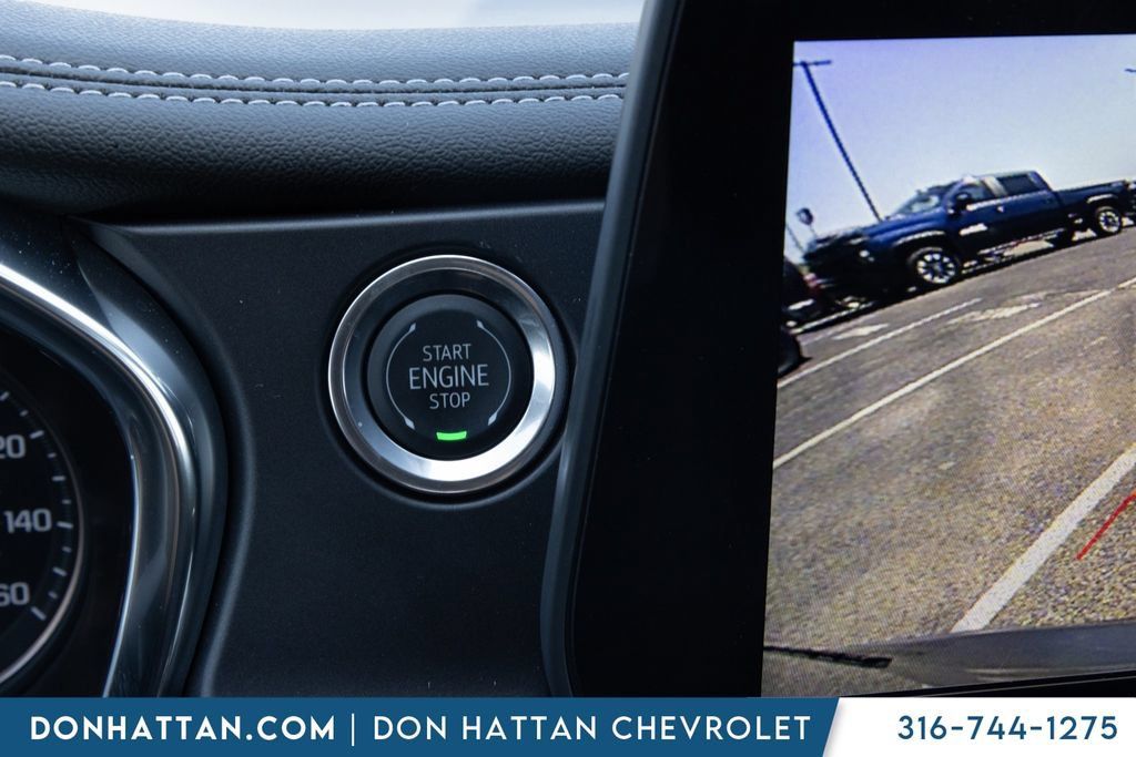 New 2025 Chevrolet Blazer LT w/ Convenience Package FWD image 11