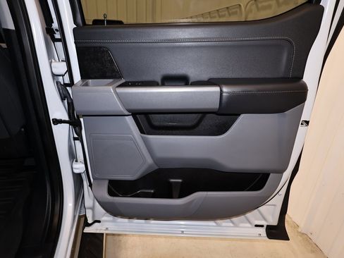 Certified 2021 Ford F150 XLT w/ Equipment Group 302A High image 17