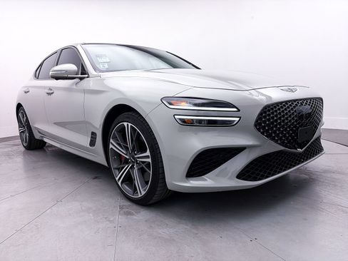 Used 2025 Genesis G70 3.3T Advanced w/ Sport Prestige Package image 13