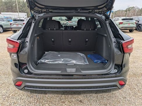 New 2026 Chevrolet Trax RS w/ Sunroof Package image 26