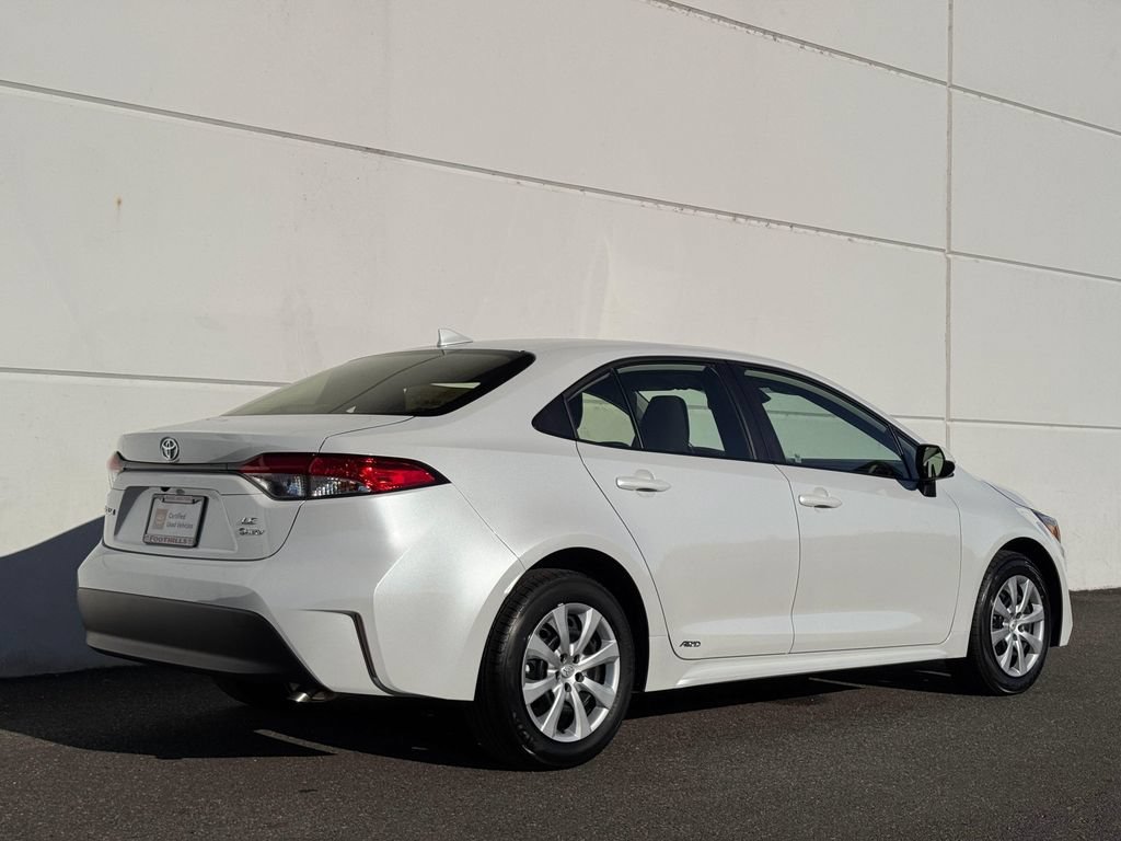 Certified 2026 Toyota Corolla LE AWD/4WD image 7