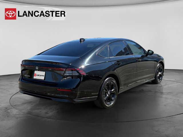 Used 2025 Honda Accord SE image 7