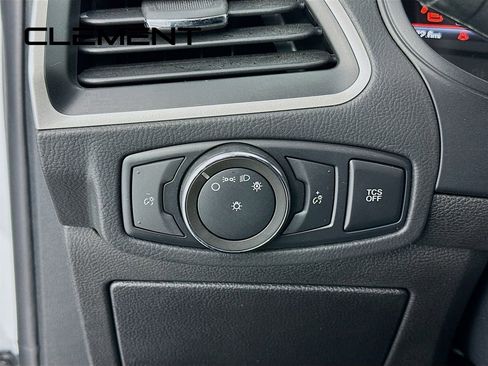 Used 2022 Ford Edge SE w/ Black Appearance Package image 12