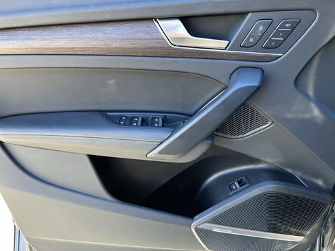 Used 2024 Audi Q5 2.0T Premium Plus w/ Premium Plus Package image 14