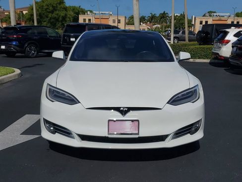 Used 2019 Tesla Model S Long Range AWD/4WD image 8
