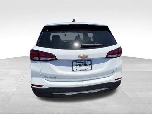 Used 2024 Chevrolet Equinox LT w/ LPO, Floor Liner Package FWD image 7