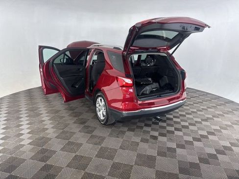 Used 2020 Chevrolet Equinox LT FWD image 18
