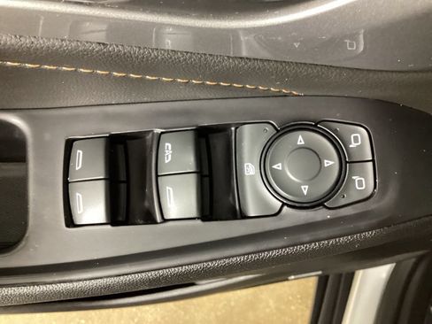 Used 2019 Chevrolet Traverse LT w/ LT Premium Package FWD image 15