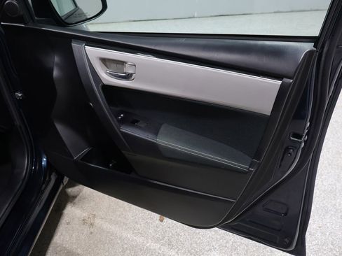 Used 2017 Toyota Corolla LE w/ Carpet Mat Package (TMS) image 23