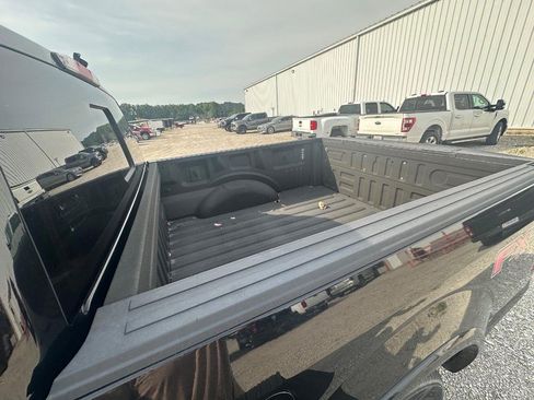 Used 2018 Ford F150 Platinum w/ Technology Package AWD/4WD image 11
