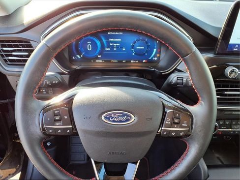 Used 2021 Ford Escape SEL w/ SEL Stealth AWD Package image 18