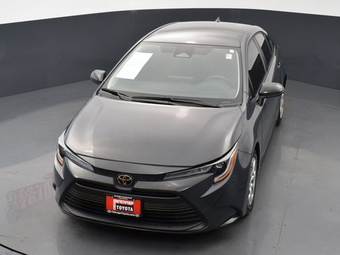 Used 2025 Toyota Corolla LE FWD image 22