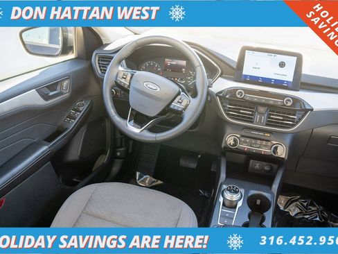 Used 2022 Ford Escape SE w/ Cold Weather Package image 14