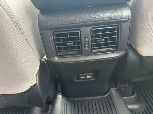 Used 2023 Toyota RAV4 XLE w/ Convenience Package image 31