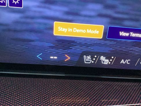 New 2026 Chevrolet Traverse RS w/ LPO, Floor Liner Package image 27