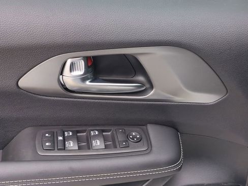 New 2026 Chrysler Voyager LX image 24