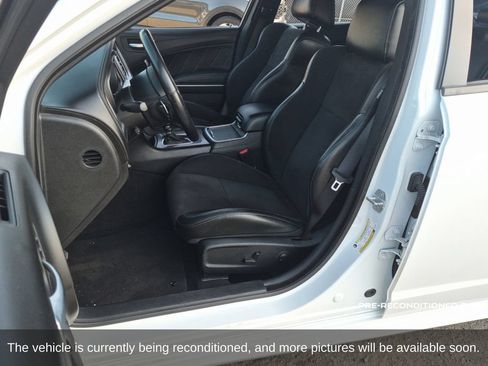 Used 2022 Dodge Charger R/T w/ Plus Group RWD image 11