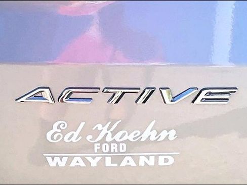 Used 2023 Ford Escape Active w/ Tech Pack #2 AWD/4WD image 8