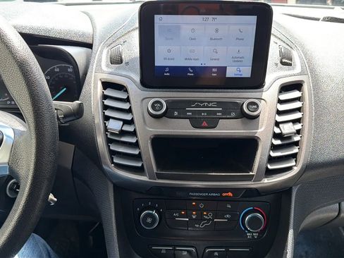 Used 2020 Ford Transit Connect XL FWD image 18