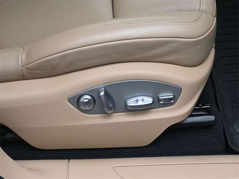 Used 2022 Porsche Macan image 41