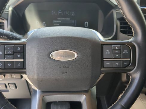 Used 2023 Ford Expedition Max Platinum AWD/4WD image 12