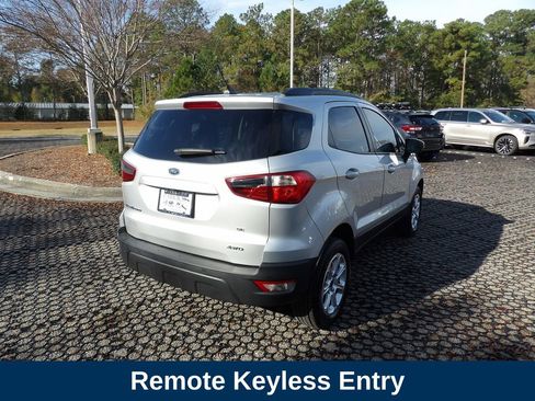Used 2022 Ford EcoSport SE w/ SE Convenience Package image 6