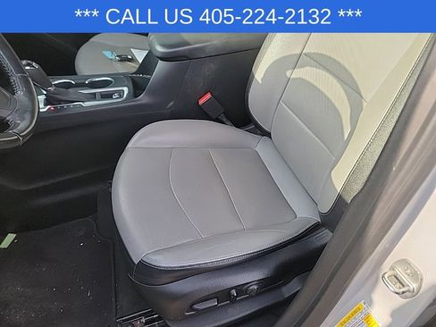 Used 2020 Chevrolet Equinox Premier image 23