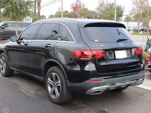 Certified 2021 Mercedes-Benz GLC 300 GLC 300 w/ Premium Package image 8