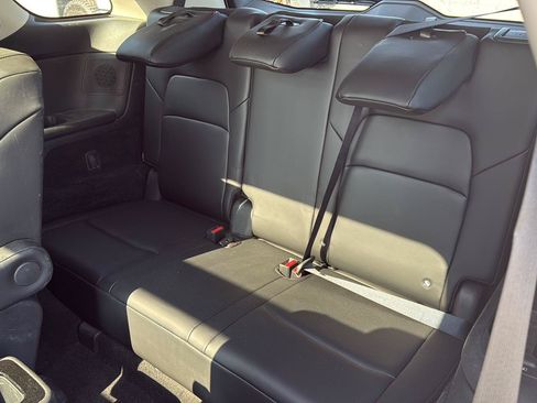 Used 2023 Nissan Pathfinder Platinum AWD/4WD image 11