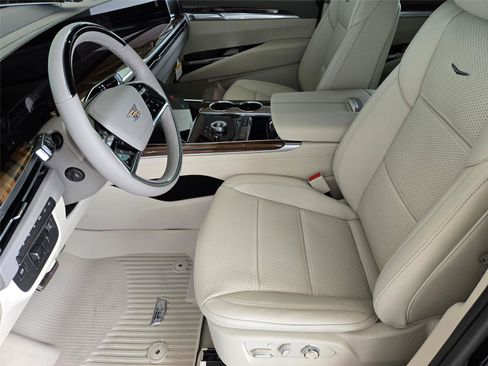 New 2026 Cadillac Escalade ESV Platinum Sport w/ LPO, Floor Liner Package AWD/4WD image 11