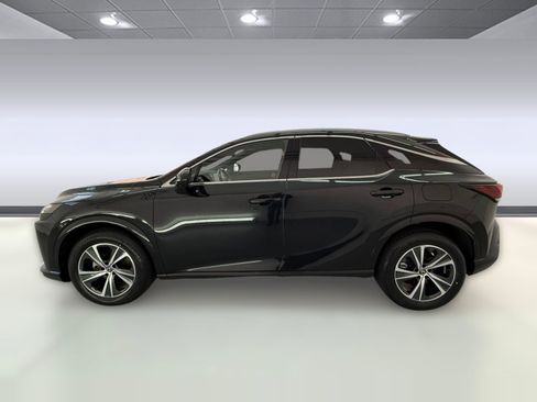 Used 2023 Lexus RX 350 FWD image 2