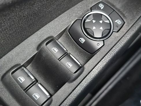 Used 2020 Ford Fusion SE image 22