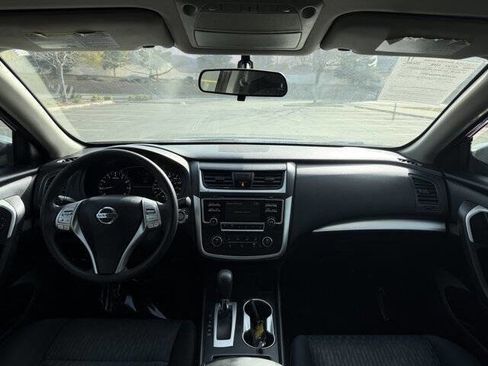 Used 2018 Nissan Altima 2.5 S w/ S Convenience Package image 17