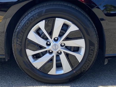 Certified 2025 Nissan Altima 2.5 S image 7