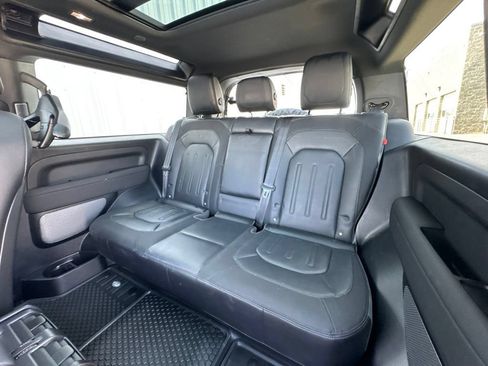 Used 2021 Land Rover Defender 90 X-Dynamic S AWD/4WD image 44
