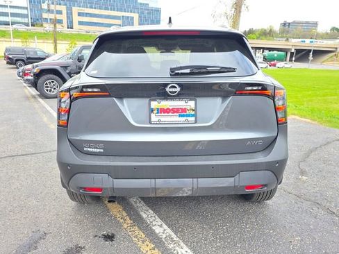 New 2026 Nissan Kicks SV w/ SV Premium Package AWD/4WD image 31