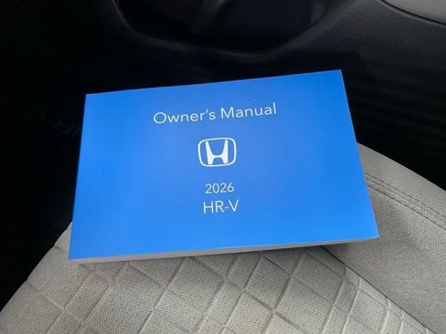 Certified 2026 Honda HR-V LX image 32