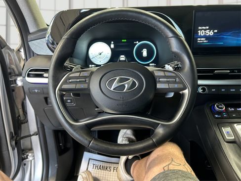 Used 2025 Hyundai Palisade Limited FWD image 17