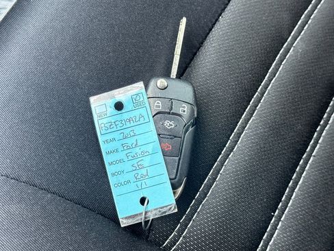 Used 2013 Ford Fusion SE image 41