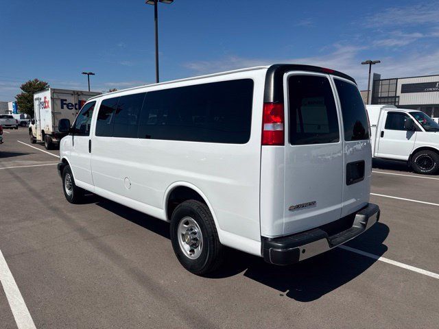 Used 2024 Chevrolet Express 3500 LT w/ LT Preferred Equipment Group RWD image 5